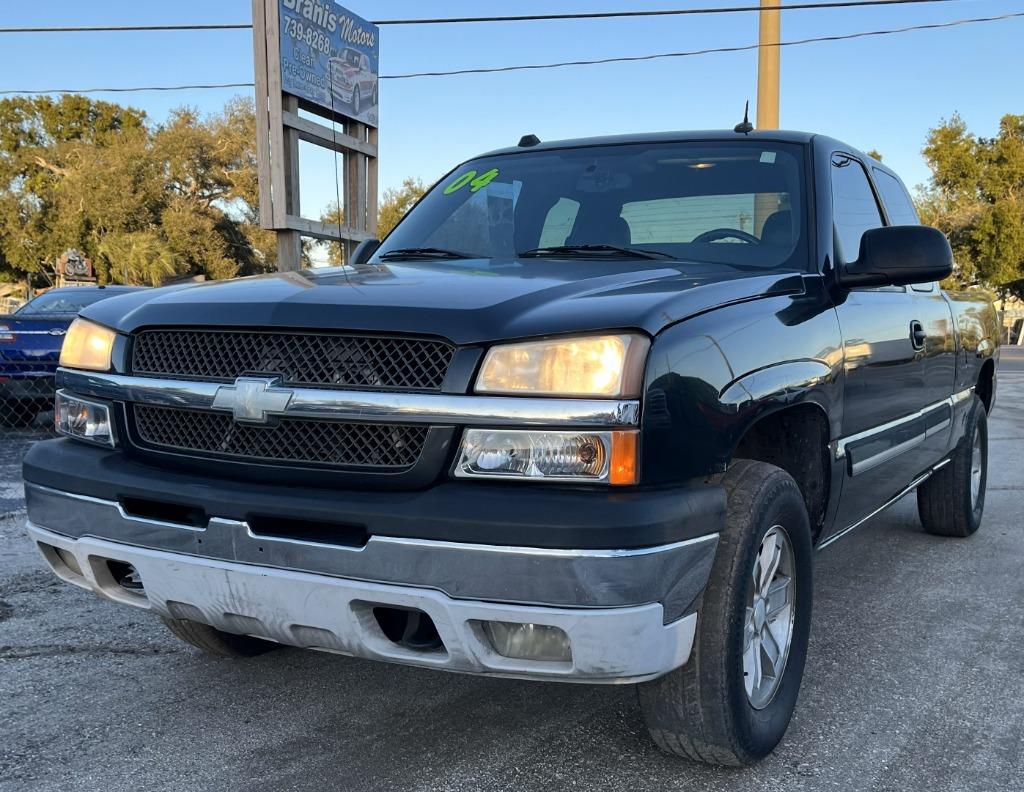 2004 Chevrolet Silverado 1500 Base