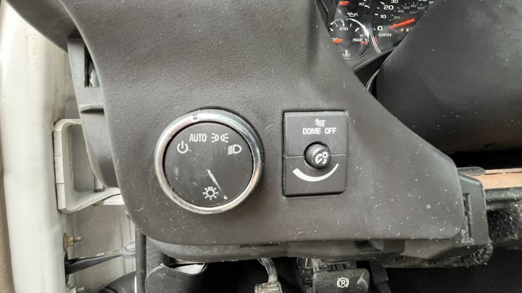 2012 Chevrolet Express Cargo Work Van - Photo 11
