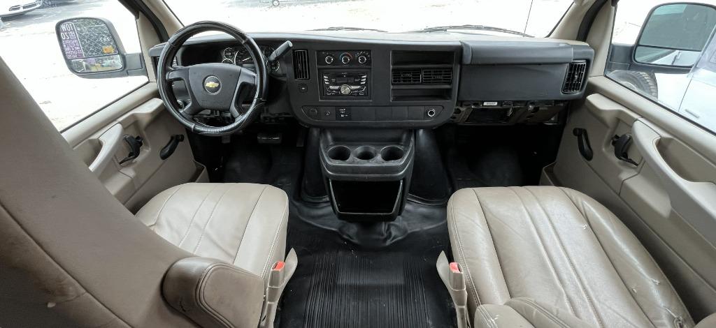 2012 Chevrolet Express Cargo Work Van - Photo 19