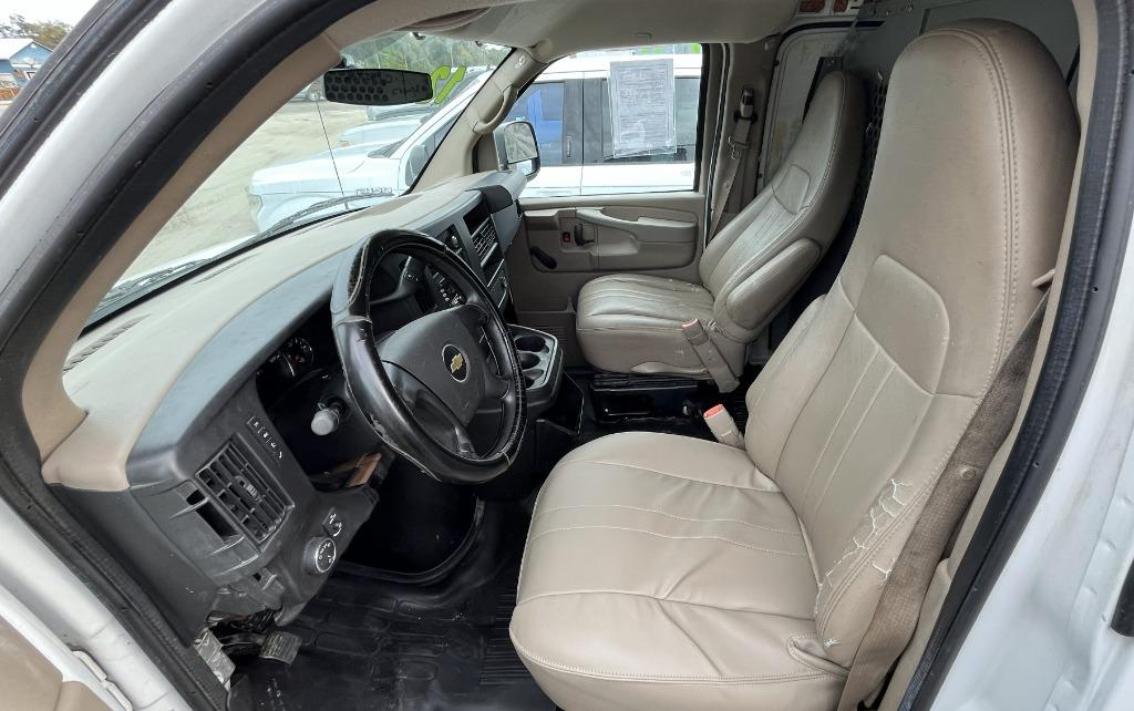 2012 Chevrolet Express Cargo Work Van - Photo 9