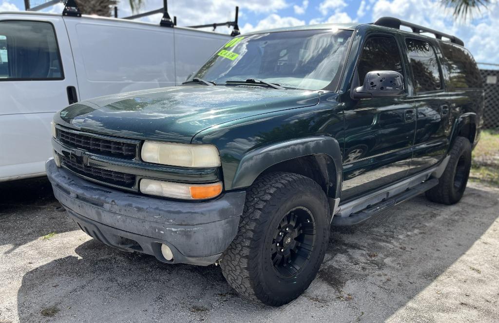 2001 Chevrolet Suburban Base