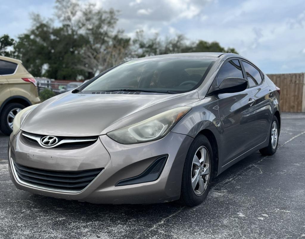 2014 Hyundai Elantra SE