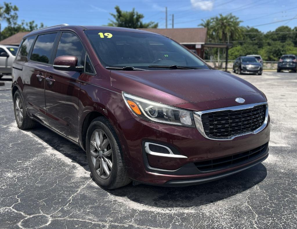 2019 Kia Sedona EX's photo