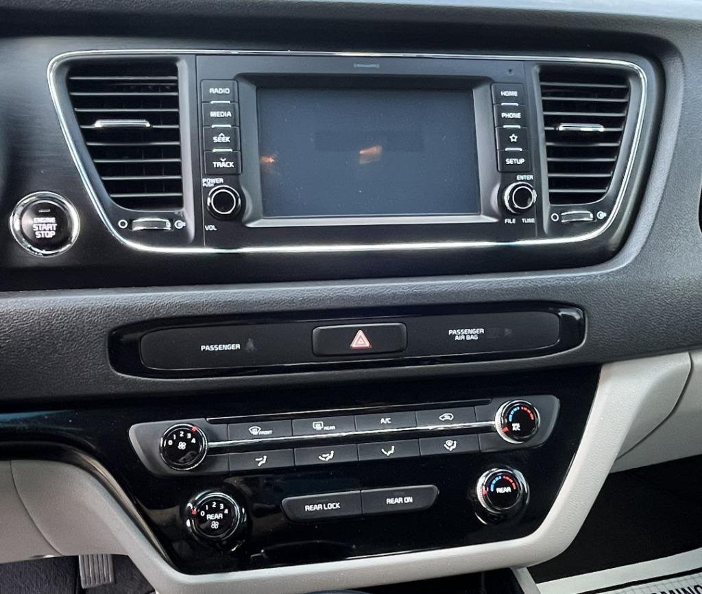 2019 Kia Sedona EX - Photo 14