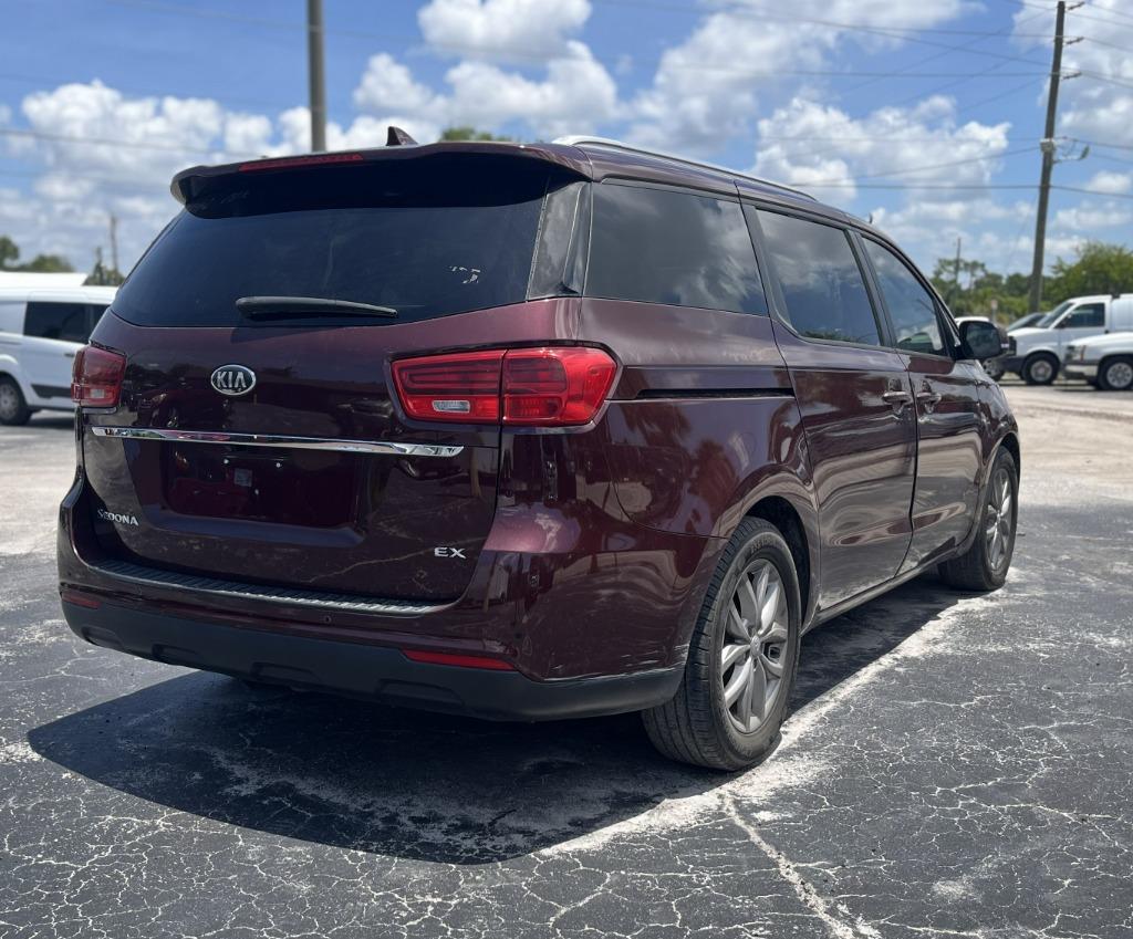 2019 Kia Sedona EX - Photo 6