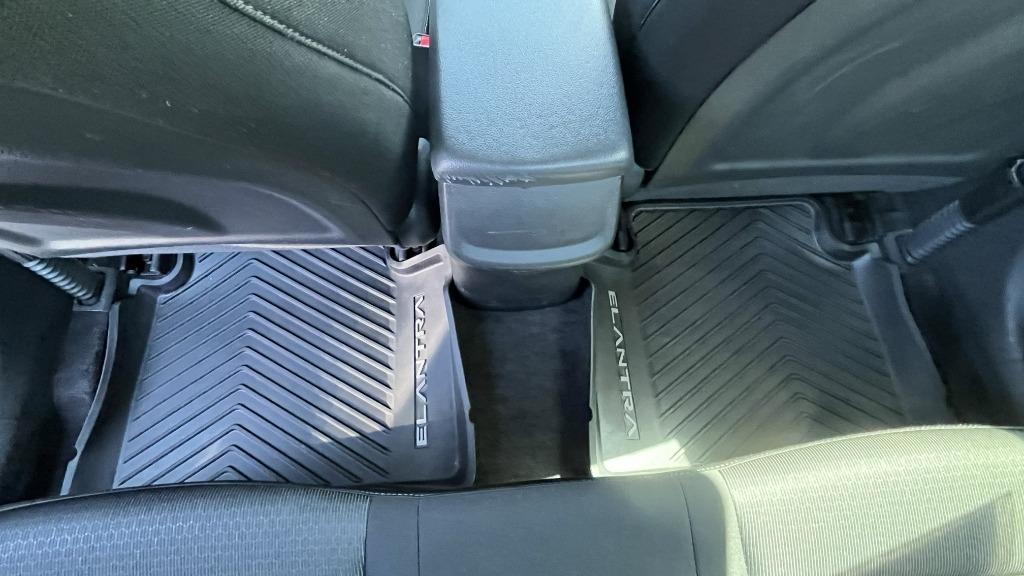 2018 Hyundai Elantra SE - Photo 19