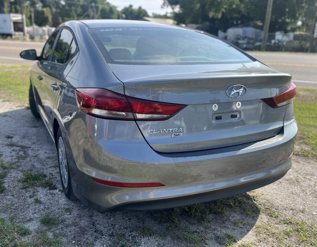2018 Hyundai Elantra SE - Photo 8